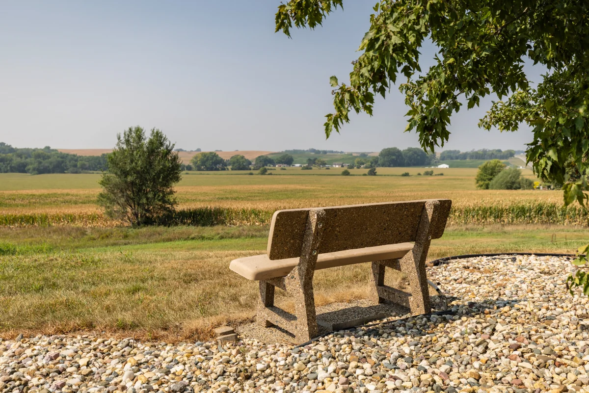 https://www.jaybirdseniorliving29.net/wp-content/uploads/2023/12/Lawton_Senior_Living_21_1200.webp